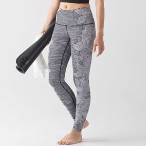 Lululemon Wunder Under full length pants